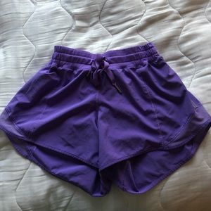 ❌SOLD❌ Lululemon Hottie Hot shorts